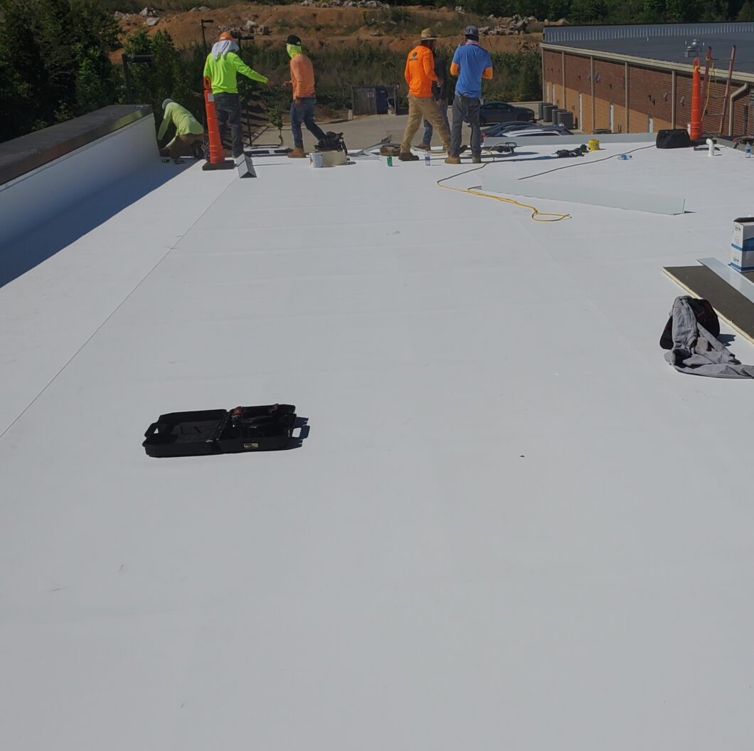Flat roofing installation detail