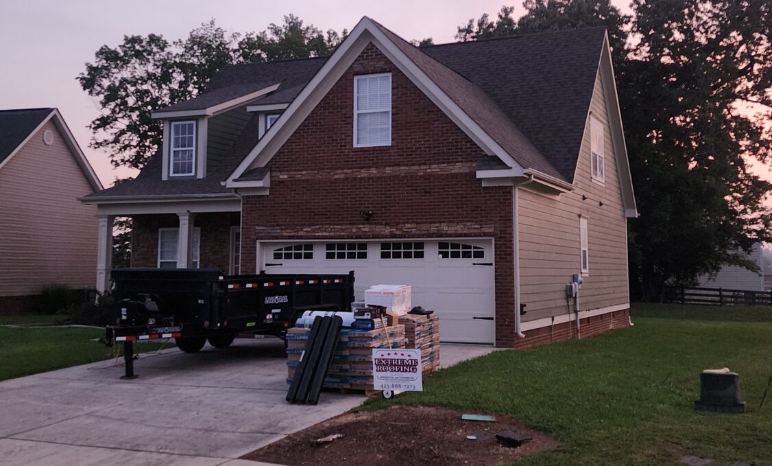 Extreme Roofing of Chattanooga team member on site